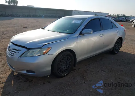 2007 Toyota Camry Le z USA, uszkodzony, nr VIN 4T1BE46K57U022519